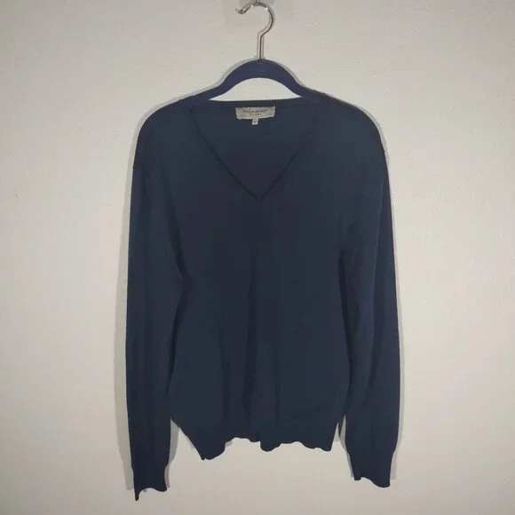 Yves Saint Laurent Rive Gauche Women's Navy Blue Wool V-Neck Sweater Size Large - Picture 2 of 9